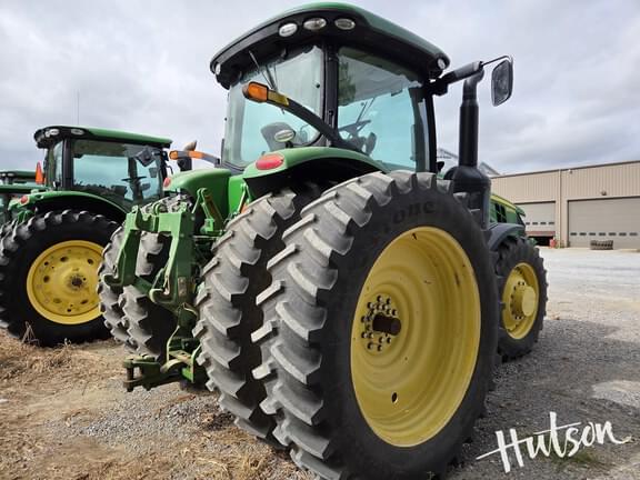 Image of John Deere 8285R equipment image 2