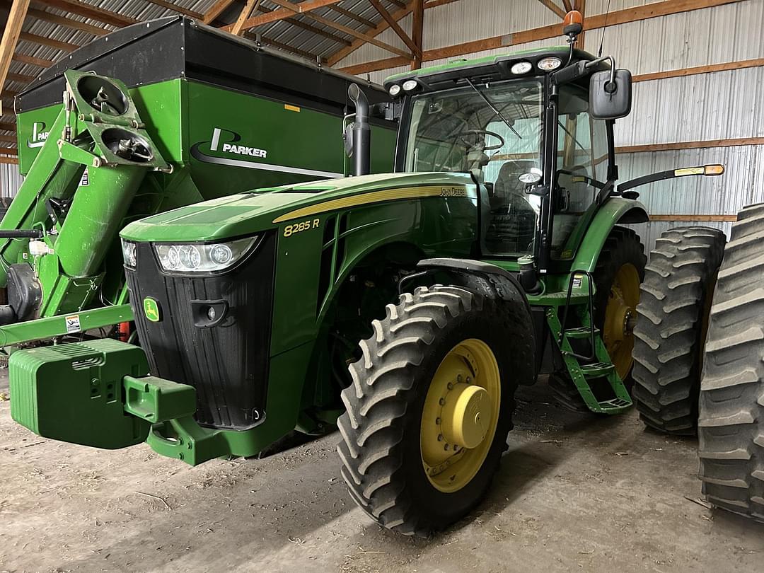 Image of John Deere 8285R Primary image