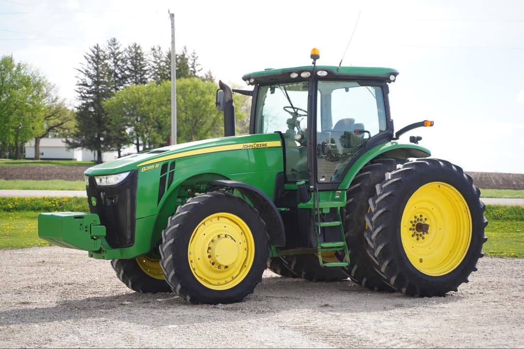 Image of John Deere 8285R Primary image