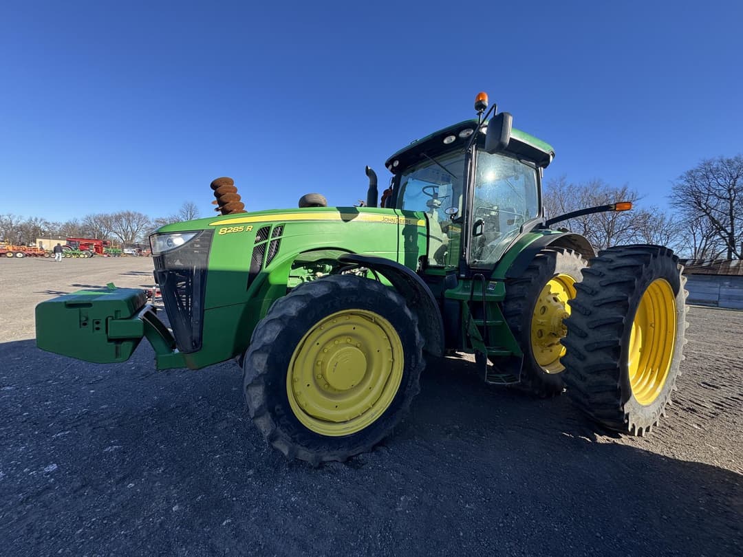 Image of John Deere 8285R Primary image