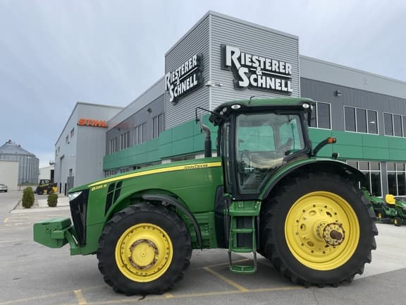 Image of John Deere 8285R equipment image 2