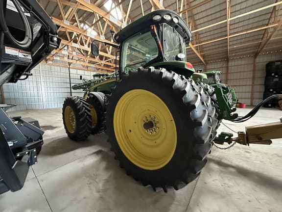 Image of John Deere 8285R equipment image 4