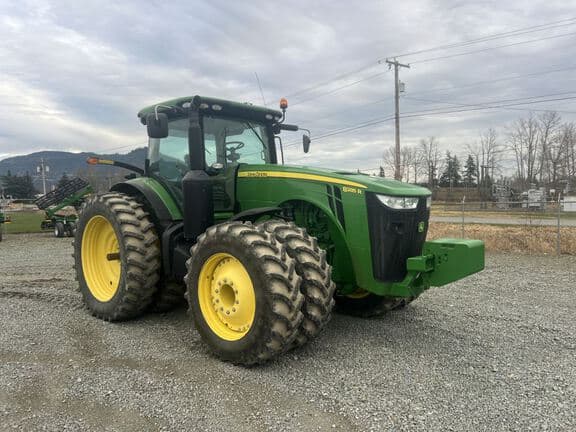 Image of John Deere 8285R equipment image 4