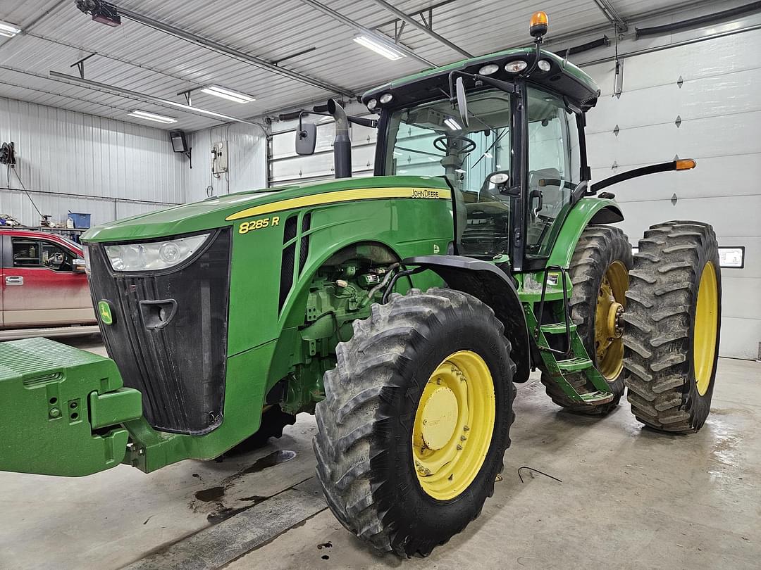Image of John Deere 8285R Primary image