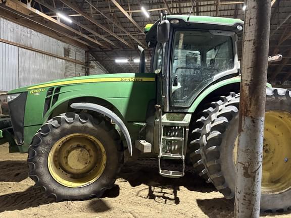 Image of John Deere 8285R equipment image 4