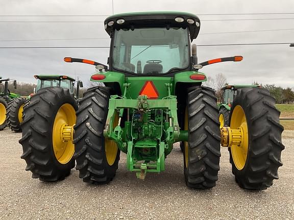 Image of John Deere 8285R equipment image 3