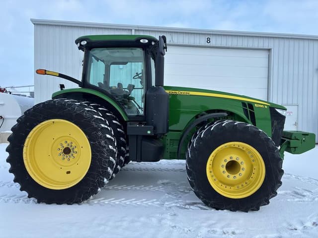 Image of John Deere 8285R equipment image 2