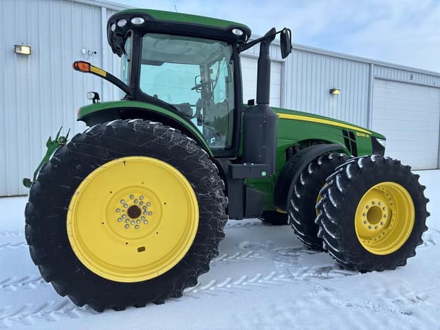 Image of John Deere 8285R equipment image 3