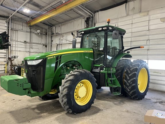 2012 John Deere 8285R Equipment Image0