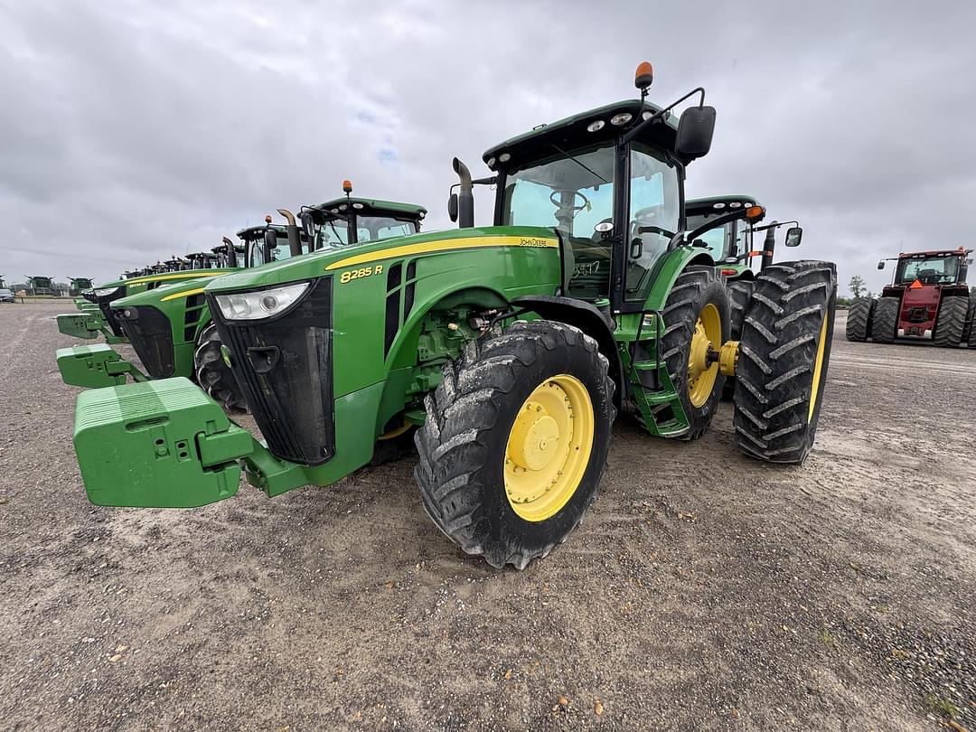 Image of John Deere 8285R Primary image