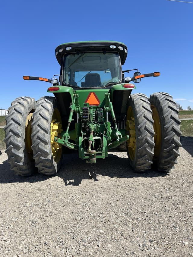 Image of John Deere 8285R equipment image 3