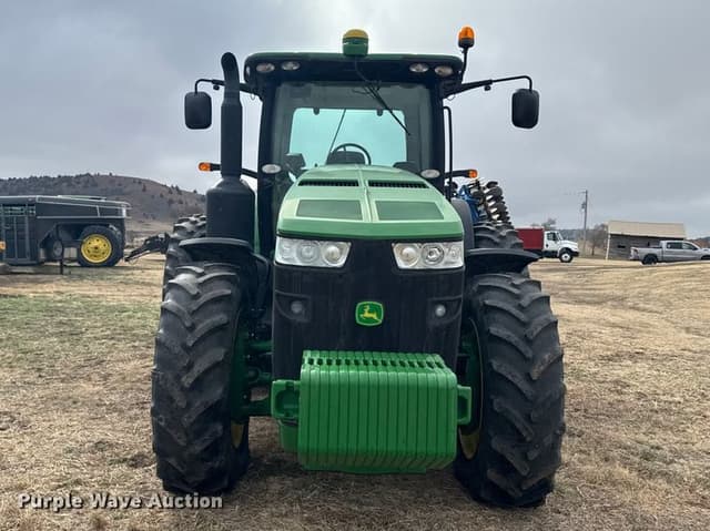 Image of John Deere 8285R equipment image 1