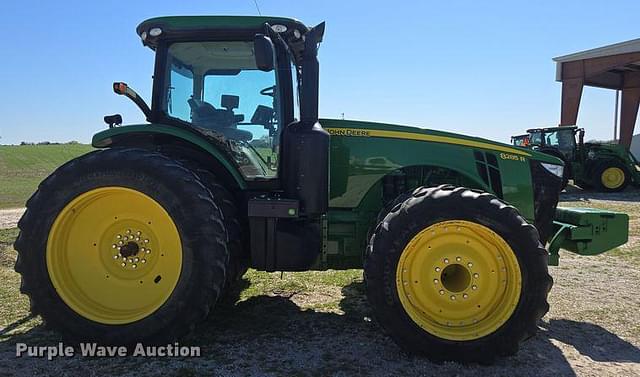 Image of John Deere 8285R equipment image 3