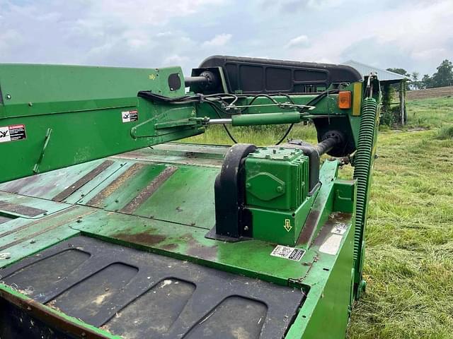 Image of John Deere 830 equipment image 2
