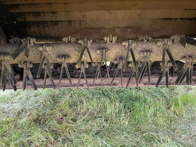 Image of John Deere 830 equipment image 4