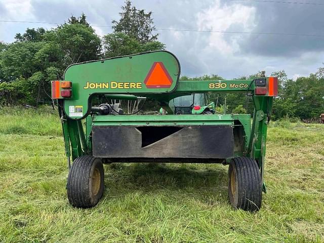 Image of John Deere 830 equipment image 3