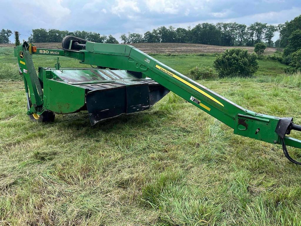 Image of John Deere 830 Primary image