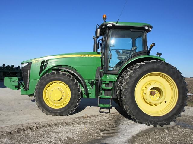 Image of John Deere 8310R equipment image 1