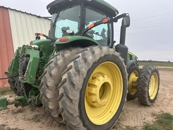 Image of John Deere 8310R equipment image 2