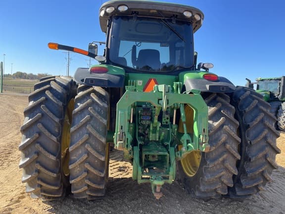 Image of John Deere 8310R equipment image 3