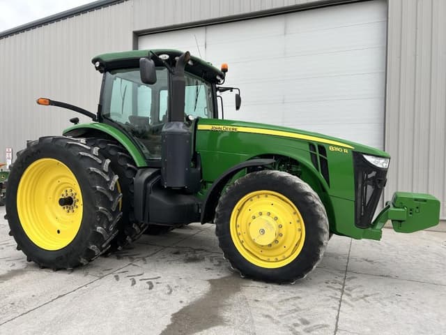 Image of John Deere 8310R equipment image 1