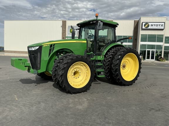Image of John Deere 8310R equipment image 1