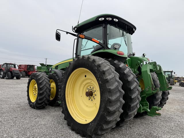 Image of John Deere 8310R equipment image 4