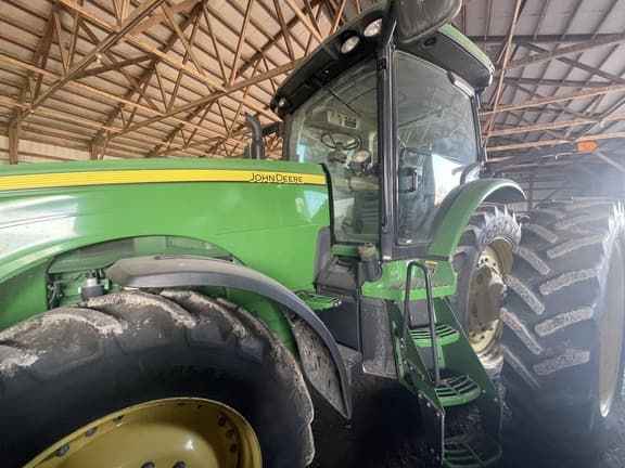 Image of John Deere 8310R equipment image 2