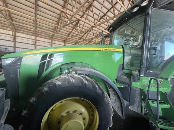 Image of John Deere 8310R equipment image 4