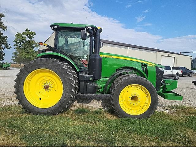 Image of John Deere 8310R equipment image 2