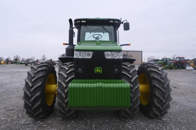Image of John Deere 8310R equipment image 2