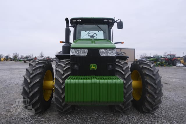 Image of John Deere 8310R equipment image 2