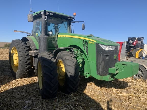 Image of John Deere 8310R equipment image 4