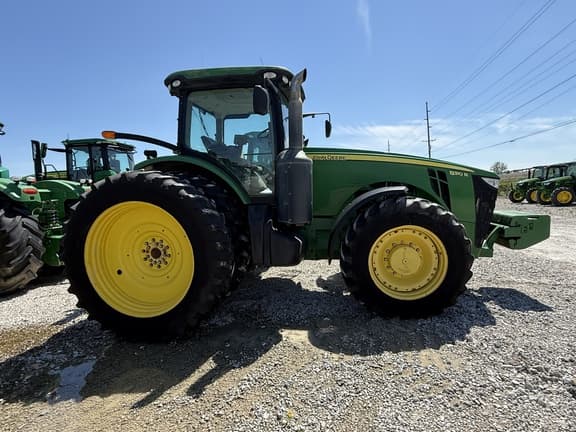Image of John Deere 8310R equipment image 1