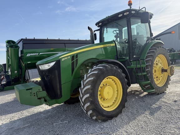 Image of John Deere 8310R equipment image 2