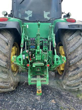 Image of John Deere 8310R equipment image 3