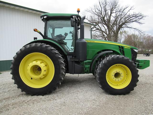 Image of John Deere 8310R equipment image 1