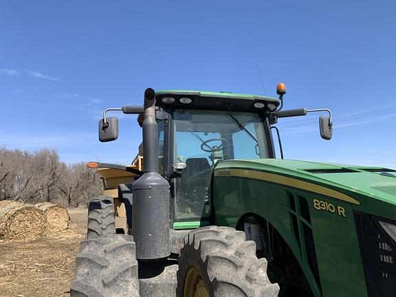 Image of John Deere 8310R equipment image 3