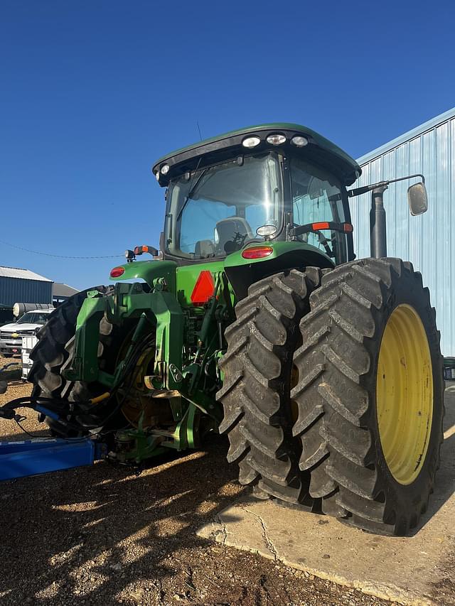 Image of John Deere 8310R equipment image 2