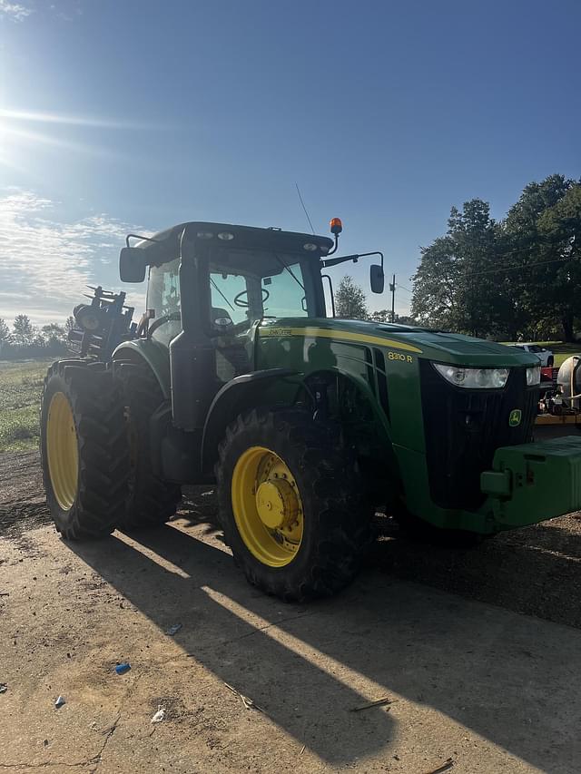 Image of John Deere 8310R equipment image 3