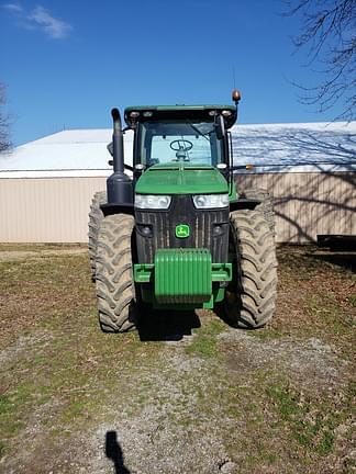 Image of John Deere 8310R equipment image 4