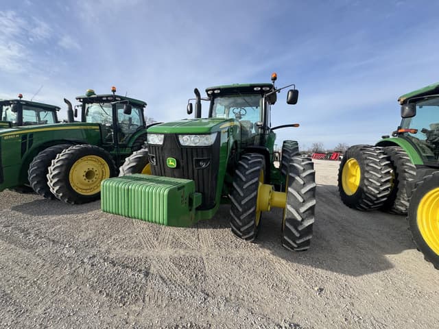 Image of John Deere 8310R equipment image 2
