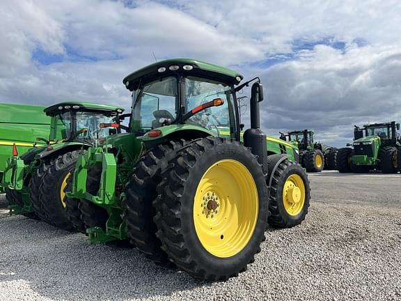 Image of John Deere 8310R equipment image 2