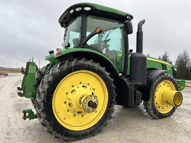 Image of John Deere 8310R equipment image 3