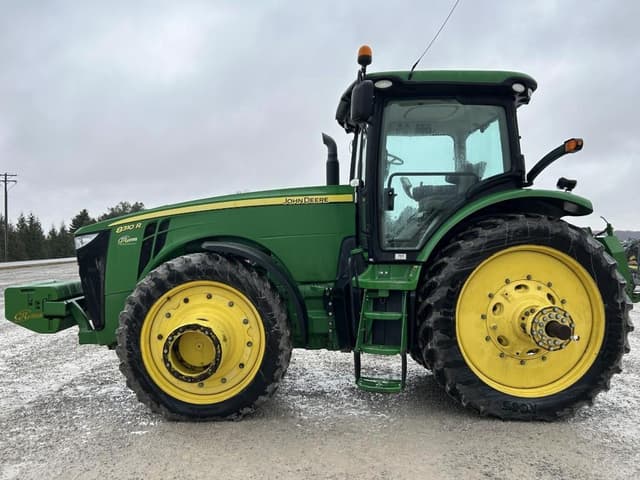Image of John Deere 8310R equipment image 1