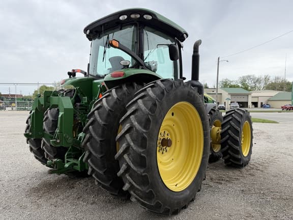 Image of John Deere 8310R equipment image 4