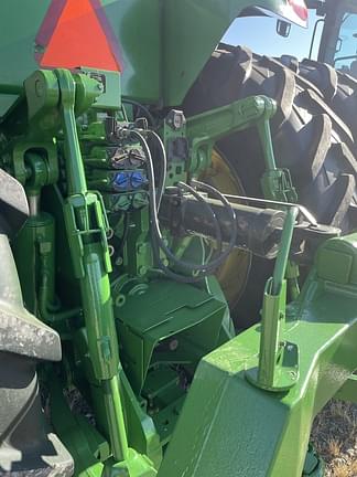 Image of John Deere 8310R equipment image 3