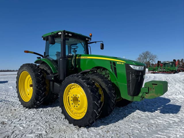 Image of John Deere 8310R equipment image 3