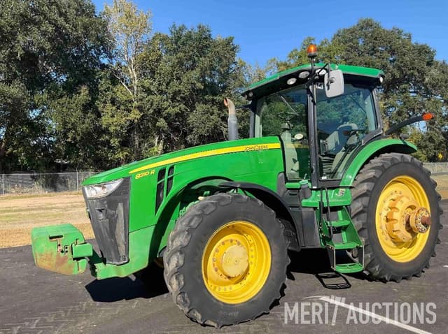 Image of John Deere 8310R equipment image 1