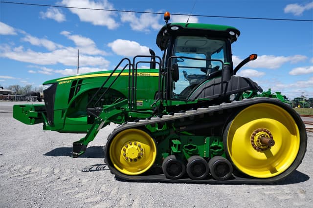 Image of John Deere 8310RT equipment image 2